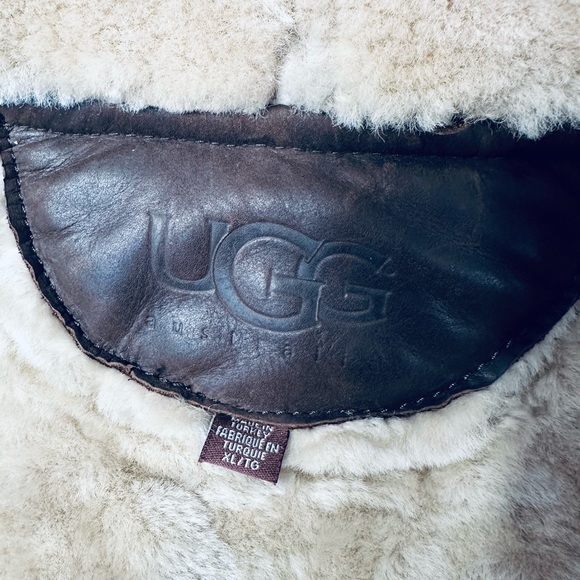 Ugg Genuine Leather Sherpa Lined Aviator Bomber Jacket (see measurements) - Picture 4 of 13